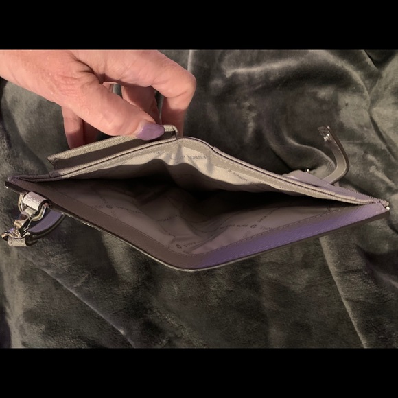 Michael Kors - Picture 4 of 4